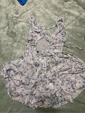 Windsor XS Floral Ruffle Mini Dress in Light Gray and Pink #8